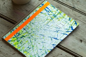 Back to School: Personalize your Notebook with Marble Painting from make-it-your-own.com (Art, crafts and activities for kids)