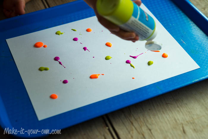 Back to School: Personalize your Notebook with Marble Painting from make-it-your-own.com (Art, crafts and activities for kids)