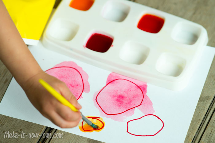 Fall Fun: Apple Watercolour Cards from make-it-your-own.com (Arts, crafts and activities for kids)
