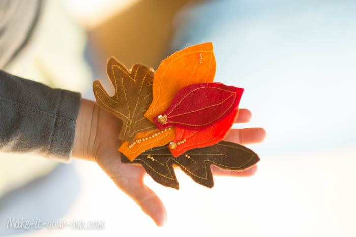 Fall Fun: Traced Leaves- Hair Clip from make-it-your-own.com (Art, crafts and activities for kids)