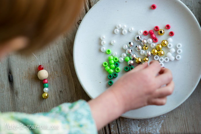 Beaded Napkin Rings from make-it-your-own.com (Art, crafts & activities for kids)