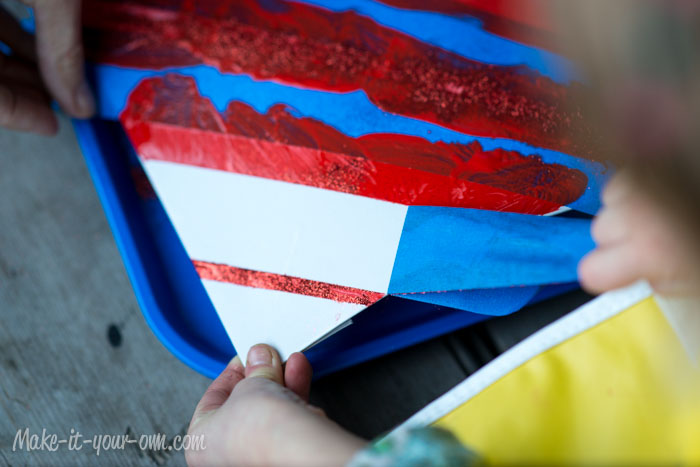 Peppermint Stick Painting from make-it-your-own.com (Art, crafts & activities for kids)