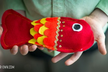 Lunar or Chinese New Year Fish Pocket with make-it-your-own.com (Crafts & activities for kids)