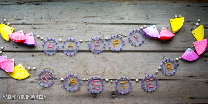 Recycled Garland from make-it-your-own.com (Crafts and Activities for Kids)