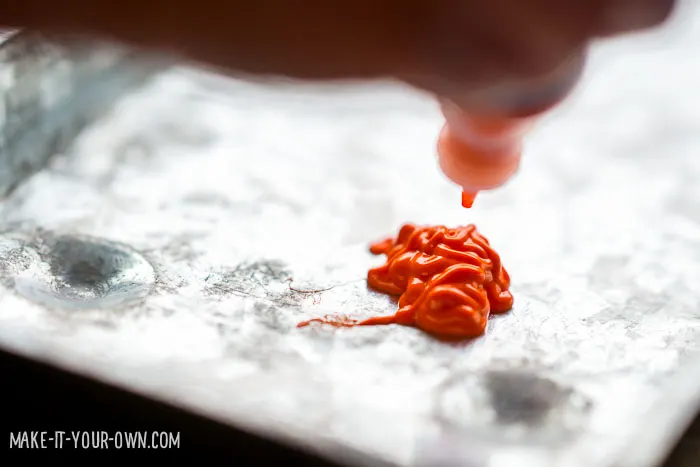 Stamping with Blocks with make-it-your-own.com (Crafts & activities for kids) *This is a great trick to hide stains!