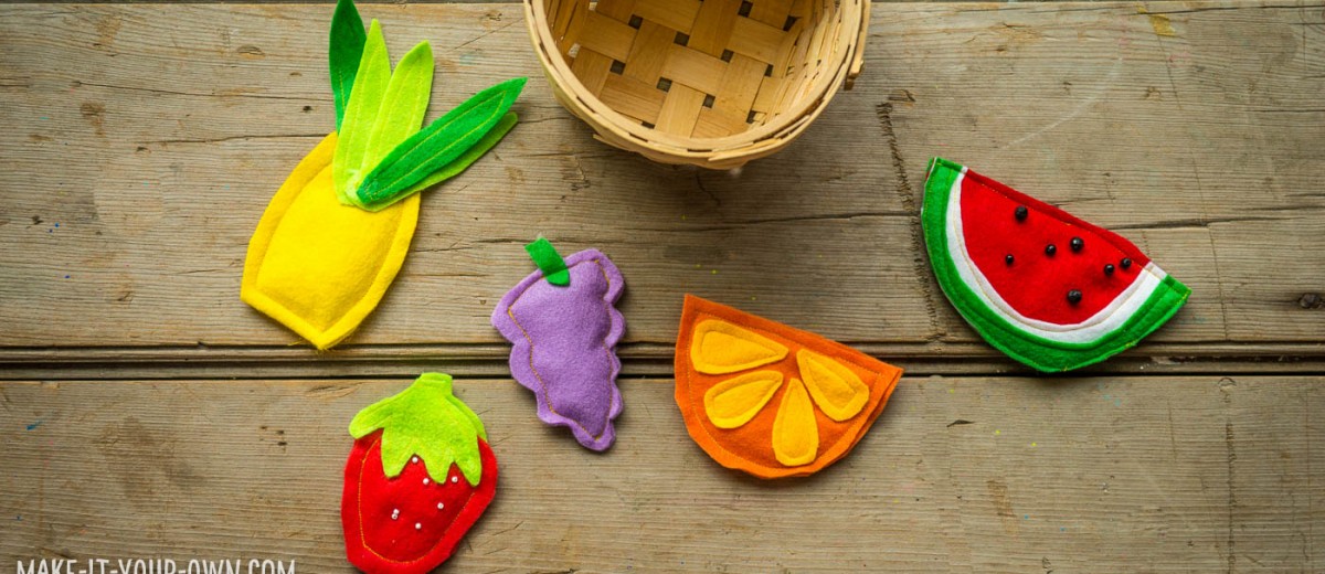 Fruit Bean Bags with make-it-your-own.com (Crafts & activities for kids!)