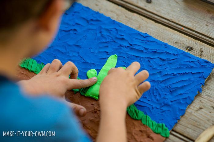 Making Reliefs or Models with make-it-your-own.com (Crafts & activities for kids!)