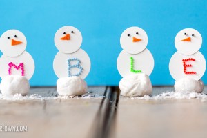 Snow People Place Holders with make-it-your-own.com (Creative activities for kids)