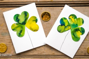 Colour Mixing Clovers with make-it-your-own.com (Creative activities for kids!)