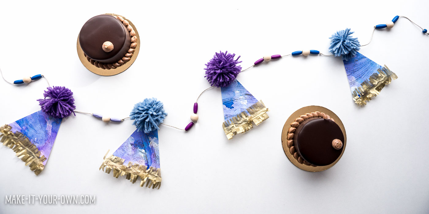 » Party Hat Garland