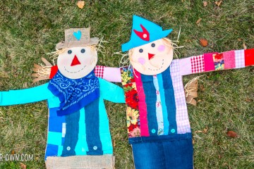 Make a Giant Scarecrow using Body Tracing!