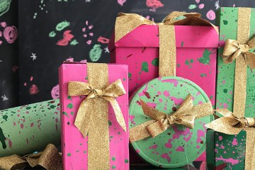 Splatter Painted Recycled Gift Boxes from Handy with Scissors