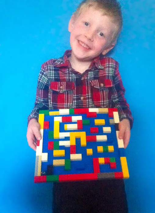 Building Block Maze make-it-your-own.com