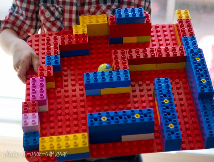 Building Block Maze make-it-your-own.com