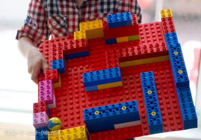 Building Block Maze make-it-your-own.com
