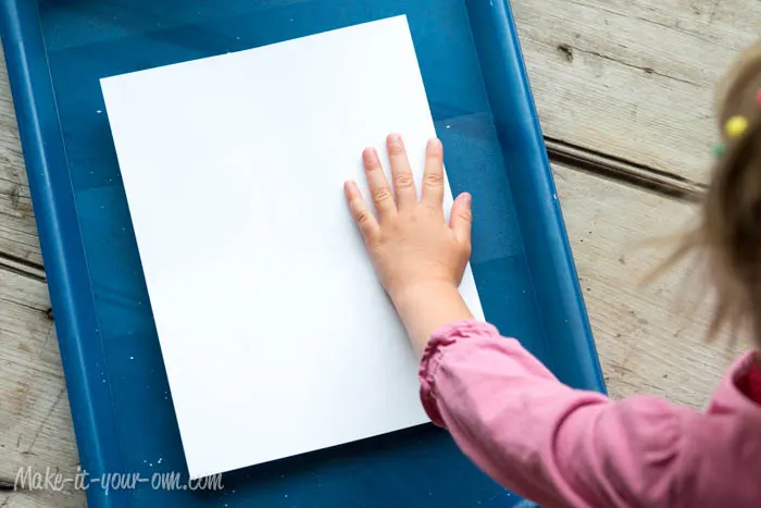 Back to School: Personalize your Notebook with Marbling from make-it-your-own.com (Art, crafts and activities for kids)