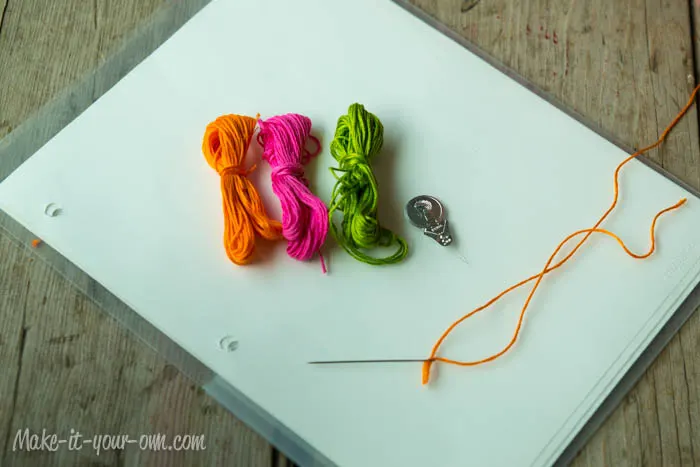 Personalize a Folder from make-it-your-own.com (Art, crafts and activities for kids)