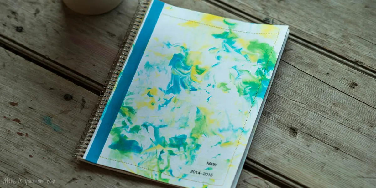 Back to School: Personalize your Notebook with Marbling from make-it-your-own.com (Art, crafts and activities for kids)