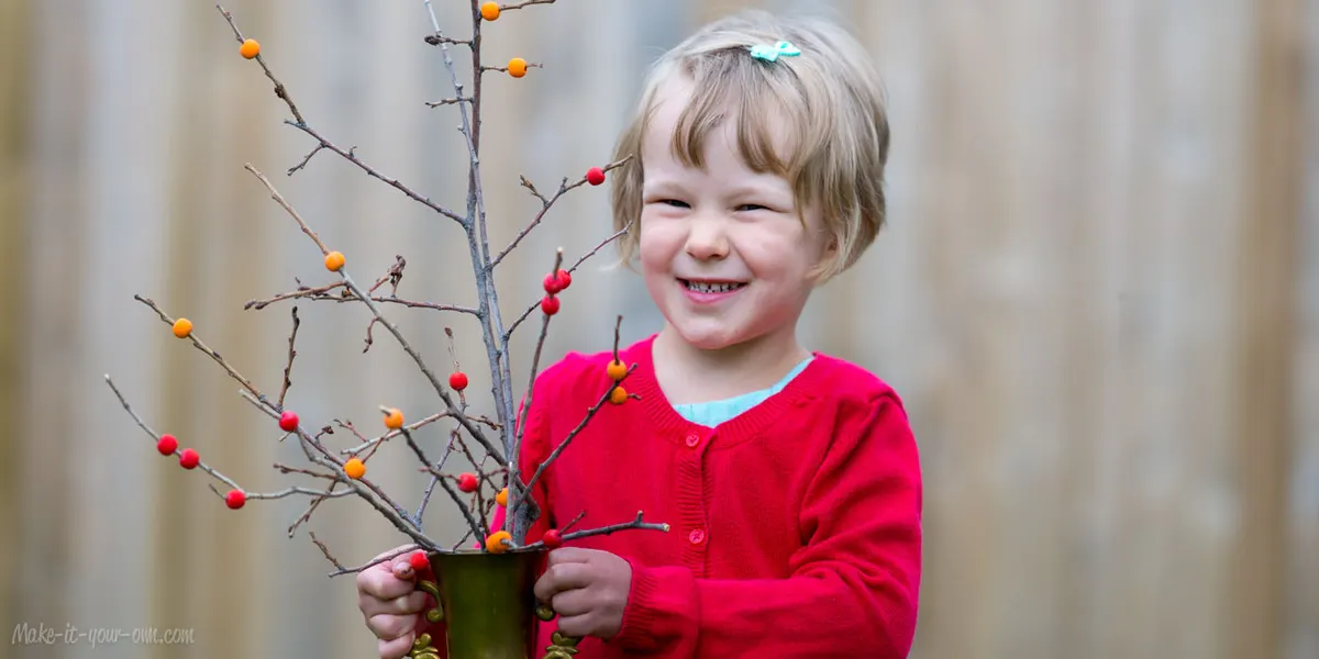 Fall Berry Branches from make-it-your-own.com (Arts, crafts & activities for kids)