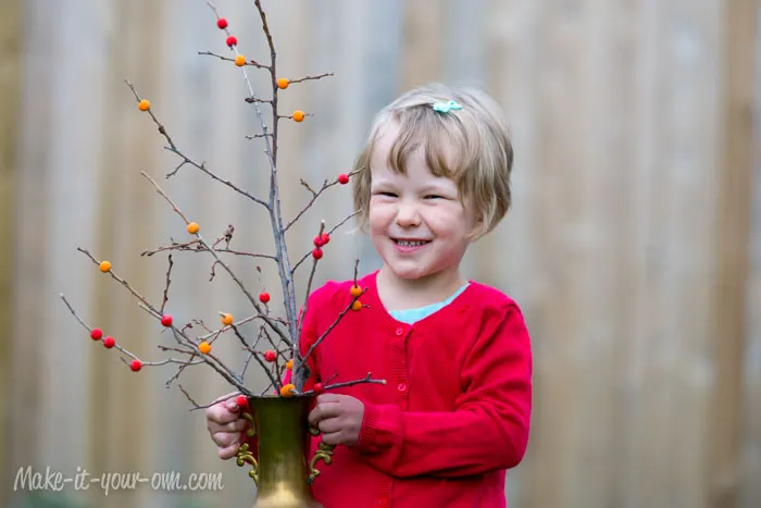 Fall Berry Branches from make-it-your-own.com (Arts, crafts & activities for kids)