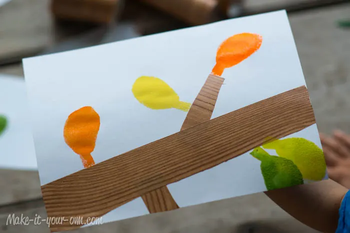 Fall Fun: Traced Leaves- Making a Stencil from make-it-your-own.com (Art. crafts and activities for kids)