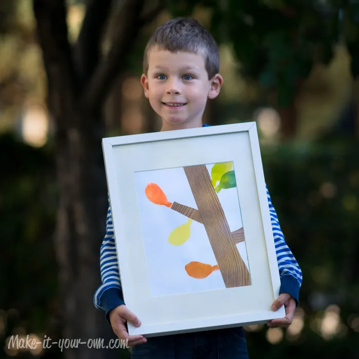 Fall Fun: Traced Leaves- Making a Stencil from make-it-your-own.com (Art. crafts and activities for kids)