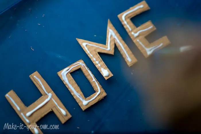Glittered Letter Garland from make-it-your-own.com (Art, crafts & activities for kids)