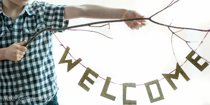 Glittered Letter Garland from make-it-your-own.com (Art, crafts & activities for kids)
