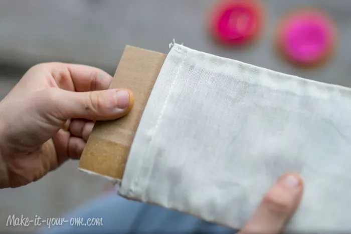 Cardboard Stamped Gift Bag from make-it-your-own.com (Art, crafts and activities for kids)