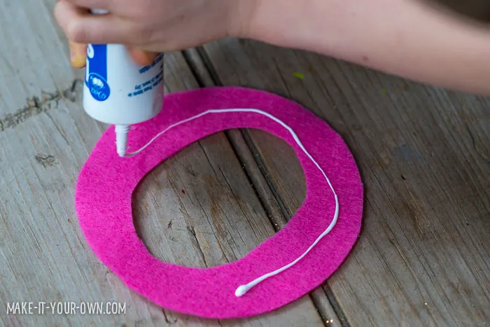 XO Garland from make-it-your-own.com (Crafts & Activities for Kids)