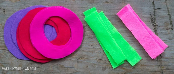 XO Garland from make-it-your-own.com (Crafts & Activities for Kids)