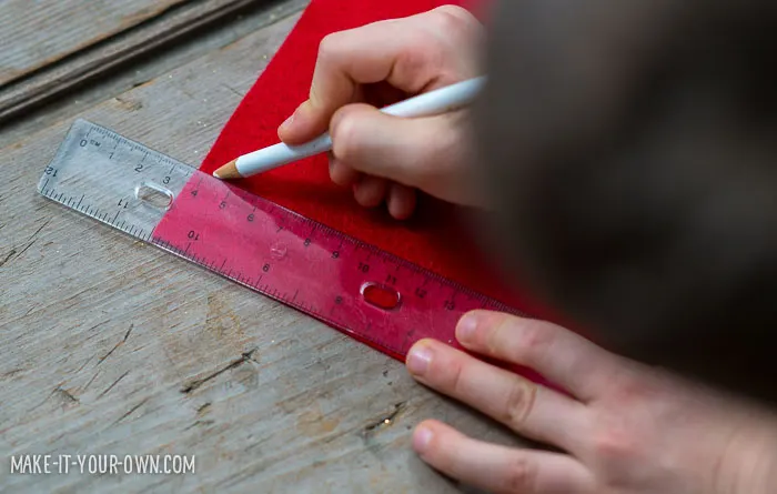 XO Garland from make-it-your-own.com (Crafts & Activities for Kids)
