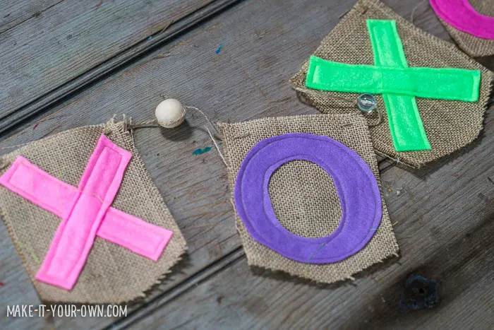 XO Garland from make-it-your-own.com (Crafts & Activities for Kids)