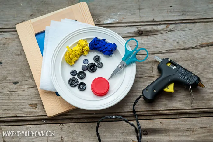 Rick Rack Floral Frame with make-it-your-own.com (Crafts & Activities for Kids)