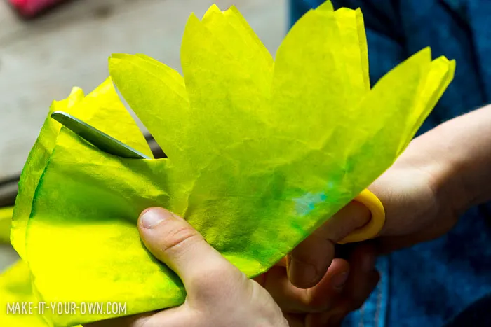 Friendship Twig Garland from make-it-your-own.com (Crafts & Activities for Kids)