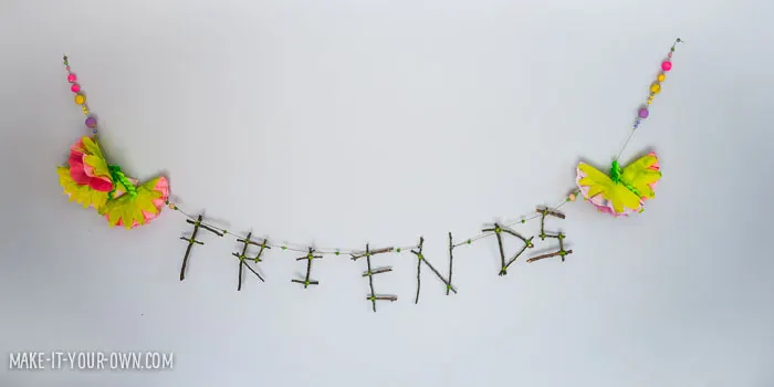 Friendship Twig Garland from make-it-your-own.com (Crafts & Activities for Kids)