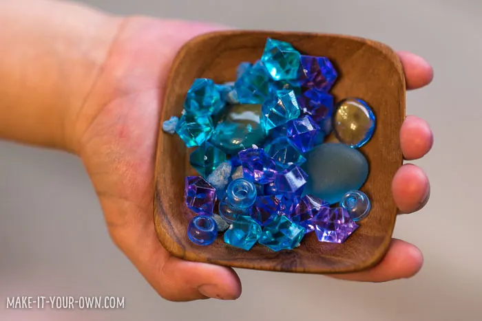 A Little Sea in a Bottle: Shrink Art with make-it-your-own.com (Crafts & Activities for Kids)