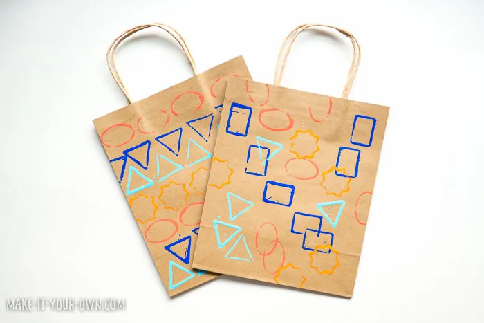 Shape Painting with Make-it-your-own.com (Crafts & activities for kids)