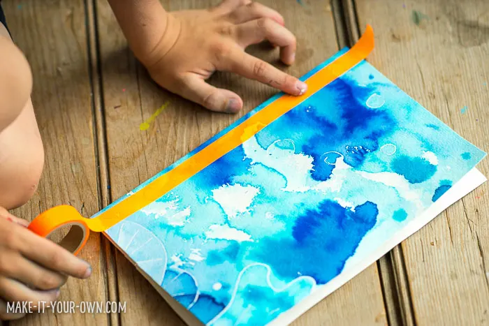 Underwater Notebooks with Correction Pen Resists with make-it-your-own.com (Crafts & activities for kids)