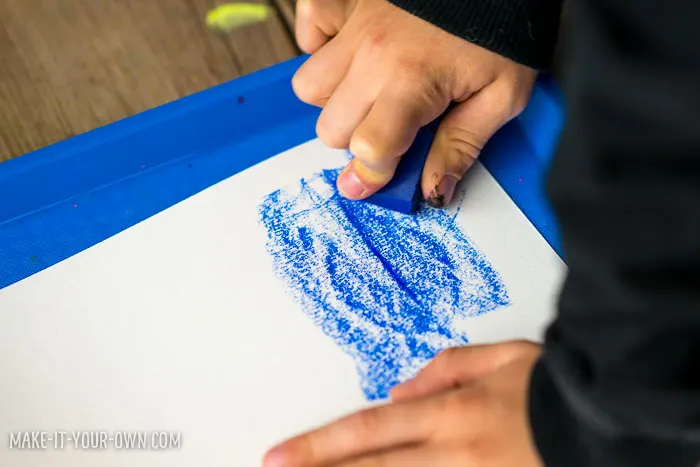 Leaf Rubbing Watercolour Wreath with make-it-your-own.com (Crafts & activities for kids)