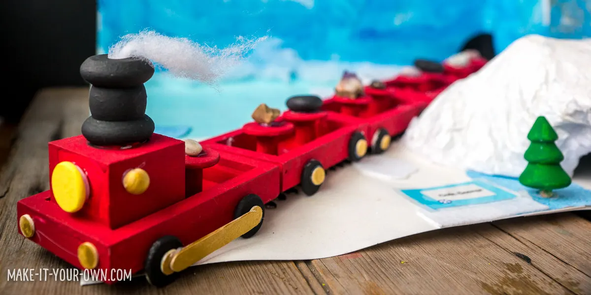 DIY Wooden Train with make-it-your-own.com (Creative activities for kids)