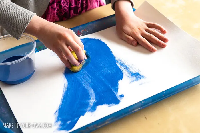 Eric Carle Inspired Mother's Day Collage Portraits: We show you how to create the appearance of textured paper and then create a portrait of your Mother, Grandma, Aunt or special female in your life. Our free printable allows you to write a special, personal message about what you admire and appreciate about your mom, aunt etc.